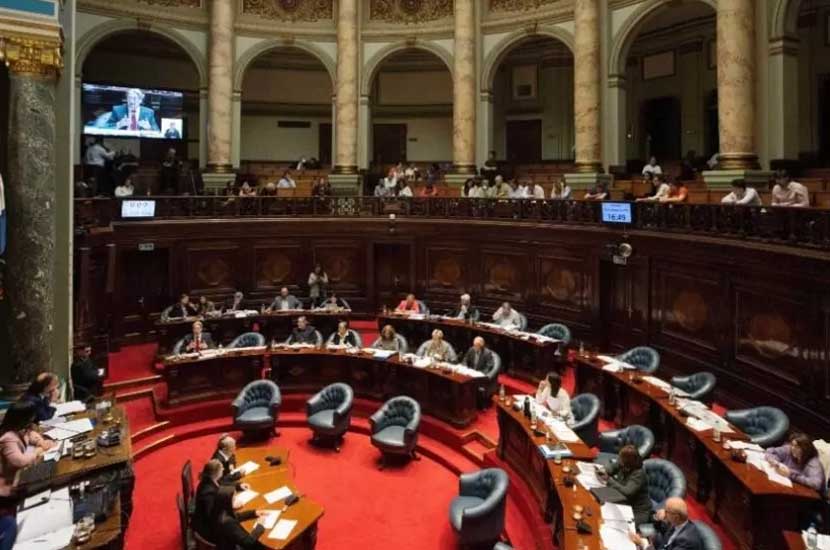 Uruguay aprueba una ley para legalizar la eutanasia, un paso inédito en América Latina