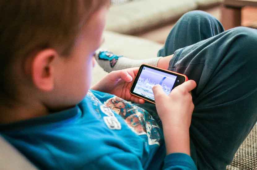 17% de atendidos por adicciones al celular son niños en Sucre